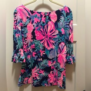 NWOT Lilly Pulitzer boat neck with ruffle sleeve
